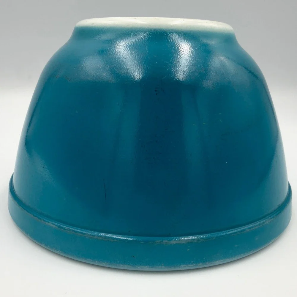 Vintage Pyrex 401 Turquoise Blue Mixing Bowl 1.5 Pint Milk Glass Mid Century